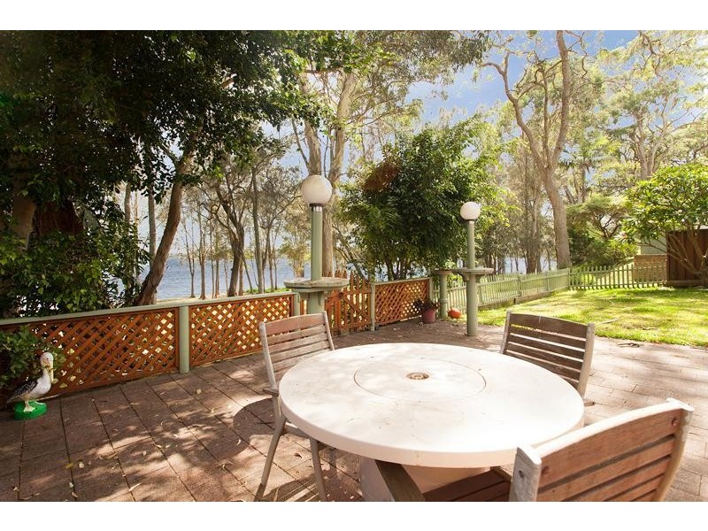 22 Lloyd Avenue, Chain Valley Bay NSW 2259