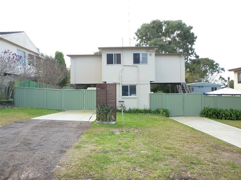 27 Railway Street, Wyee Point NSW 2259