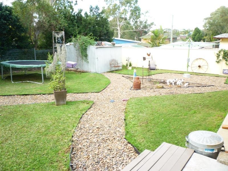 27 Railway Street, Wyee Point NSW 2259