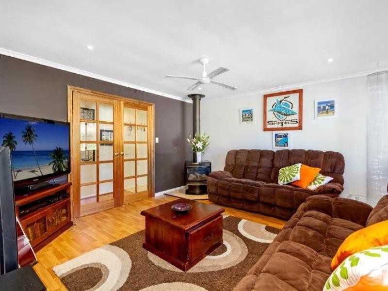 7 Kookaburra Avenue, Lake Munmorah NSW 2259