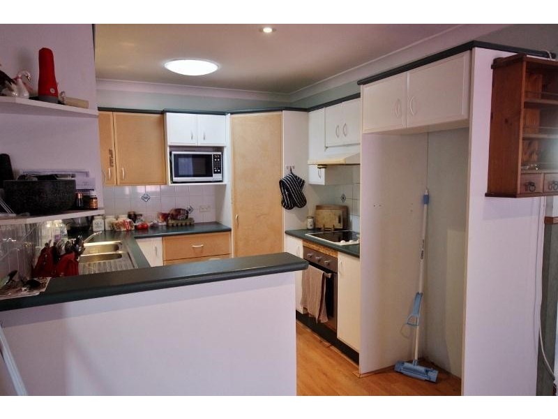 22 Campbell Parade, Mannering Park NSW 2259