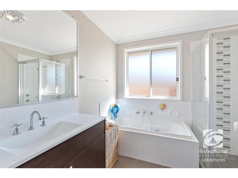 13 Kelat Avenue, Wadalba NSW 2259