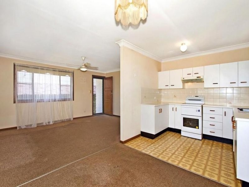 27 Ravenswood Street, Mannering Park NSW 2259