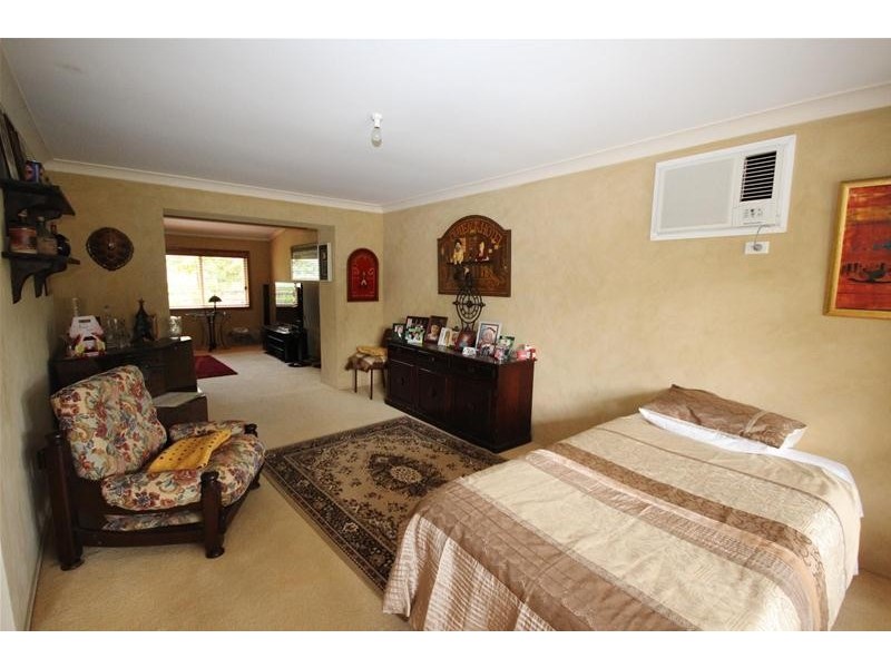 9 Tarwarri Road, Summerland Point NSW 2259