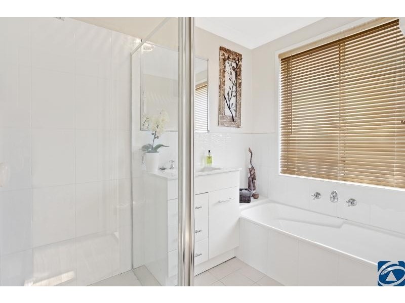 79 Fishburn Crescent, Watanobbi NSW 2259