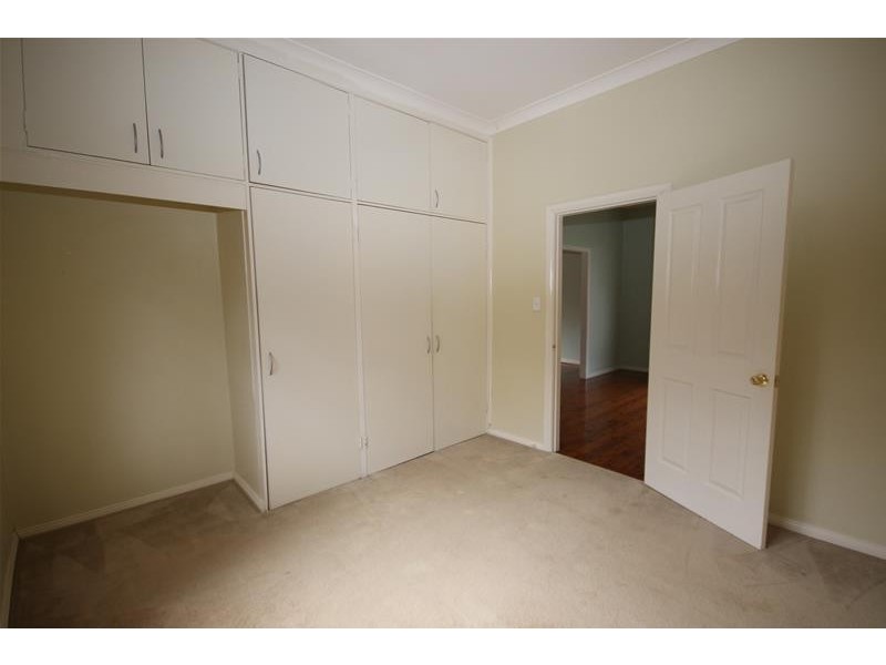 14 Barclay Avenue, Mannering Park NSW 2259