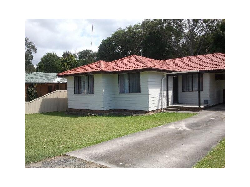 7 Charmhaven Avenue, Charmhaven NSW 2263