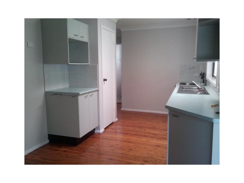 7 Charmhaven Avenue, Charmhaven NSW 2263