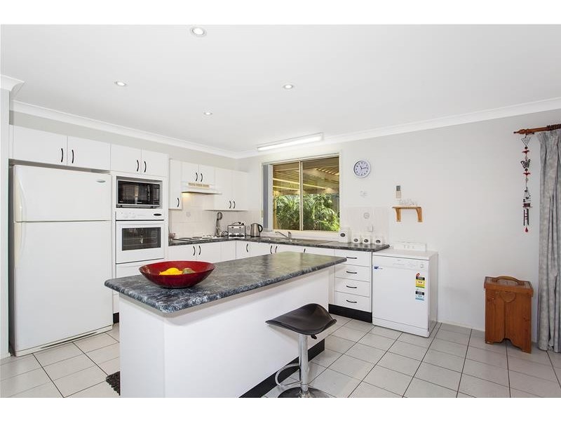 2 Chisholm Avenue, Lake Munmorah NSW 2259