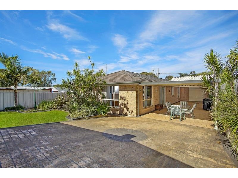 2 Chisholm Avenue, Lake Munmorah NSW 2259