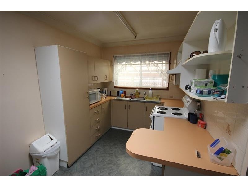 30 Catherine Street, Mannering Park NSW 2259