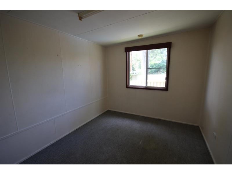 30 Catherine Street, Mannering Park NSW 2259