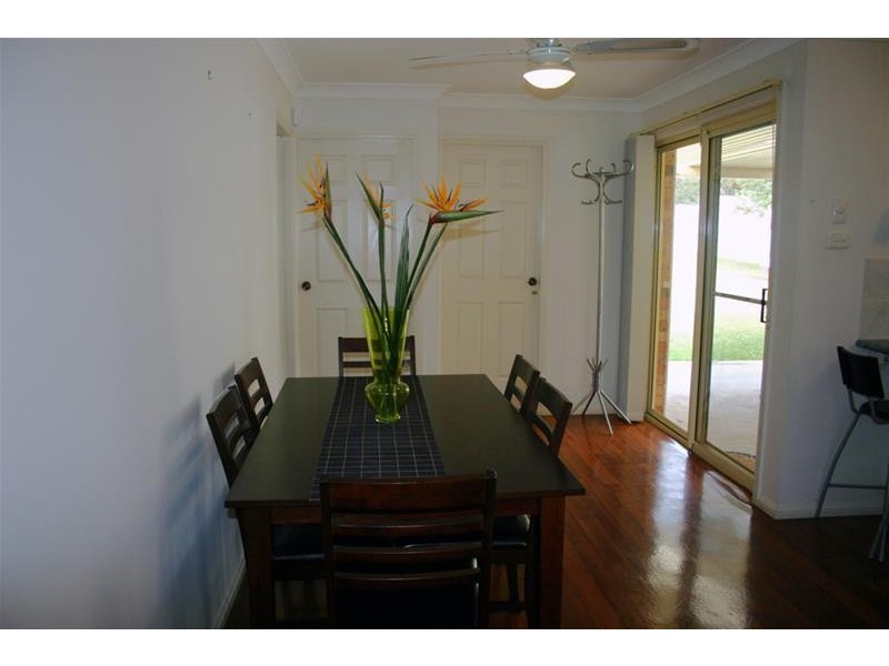 15 Warrina Avenue, Summerland Point NSW 2259