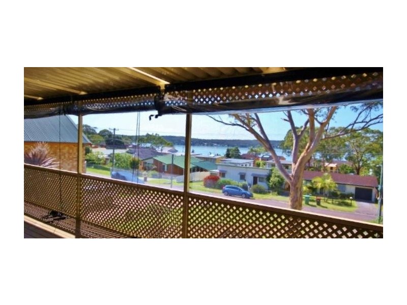 51 Winbin Crescent, Gwandalan NSW 2259