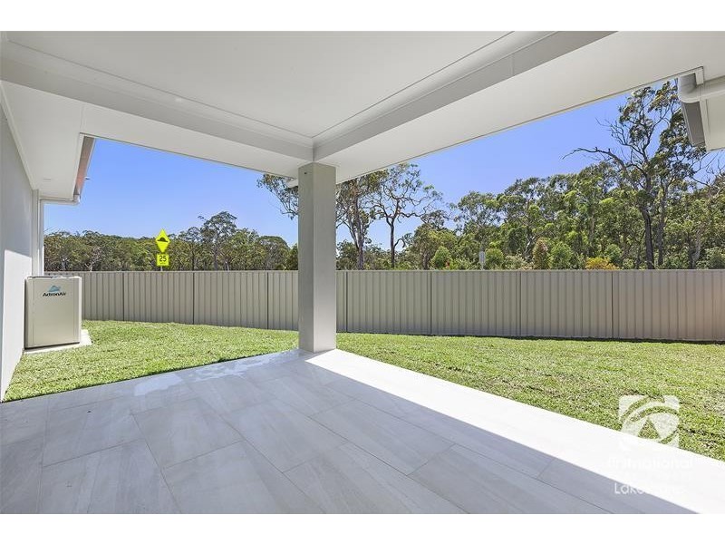 1 Mornington Circuit, Gwandalan NSW 2259