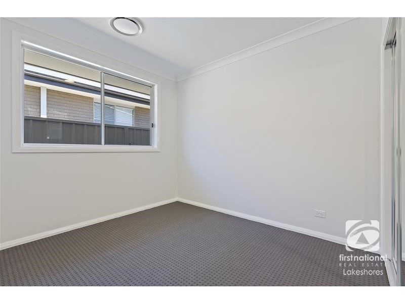 1 Mornington Circuit, Gwandalan NSW 2259