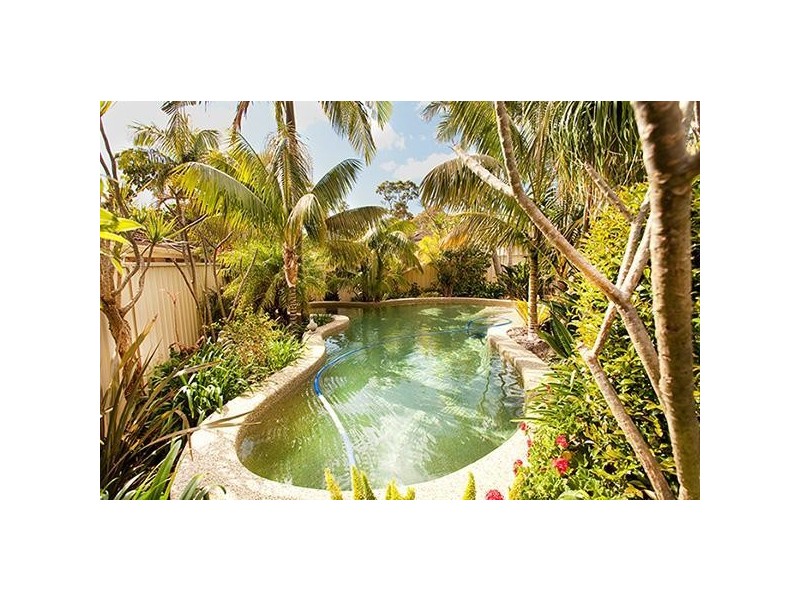 9 Anchorage Circle, Summerland Point NSW 2259