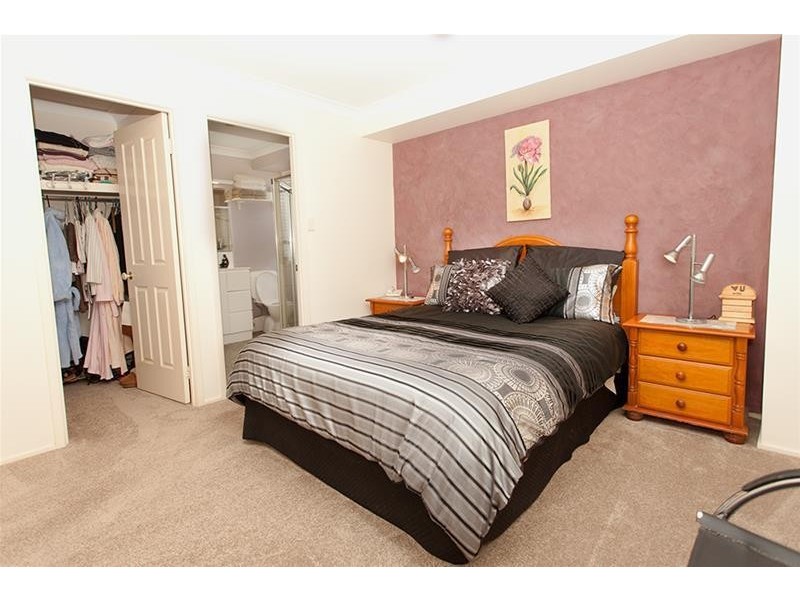 9 Anchorage Circle, Summerland Point NSW 2259