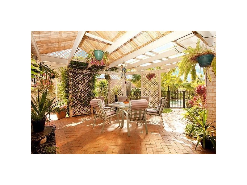 9 Anchorage Circle, Summerland Point NSW 2259