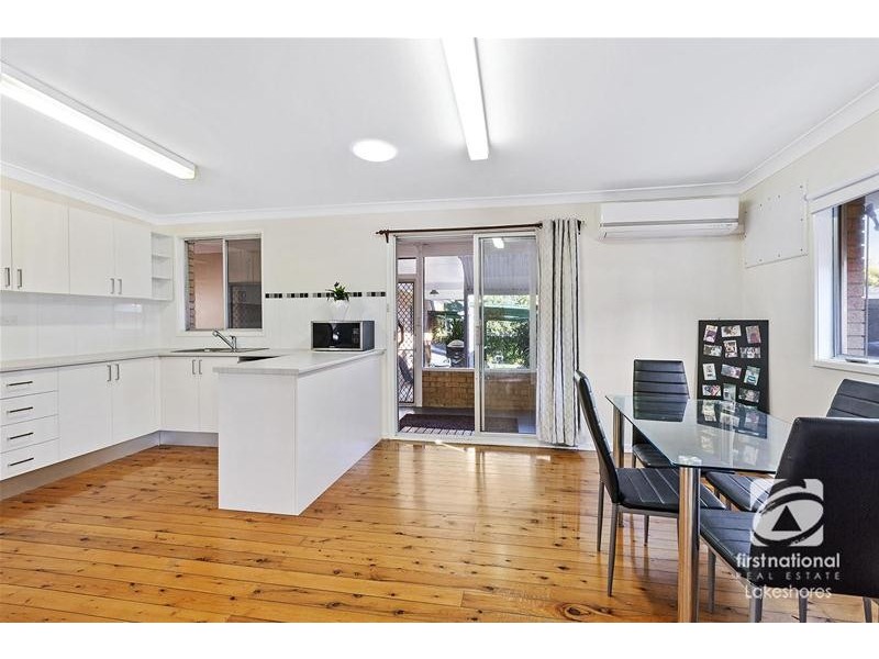 20 Omega Avenue, Summerland Point NSW 2259