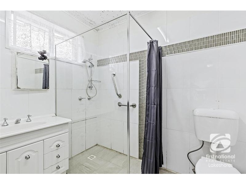 20 Omega Avenue, Summerland Point NSW 2259