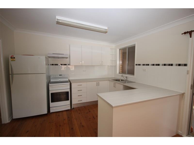 20 Omega Avenue, Summerland Point NSW 2259