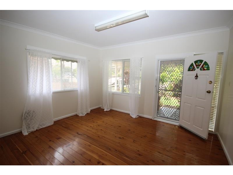 20 Omega Avenue, Summerland Point NSW 2259