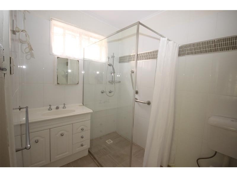 20 Omega Avenue, Summerland Point NSW 2259