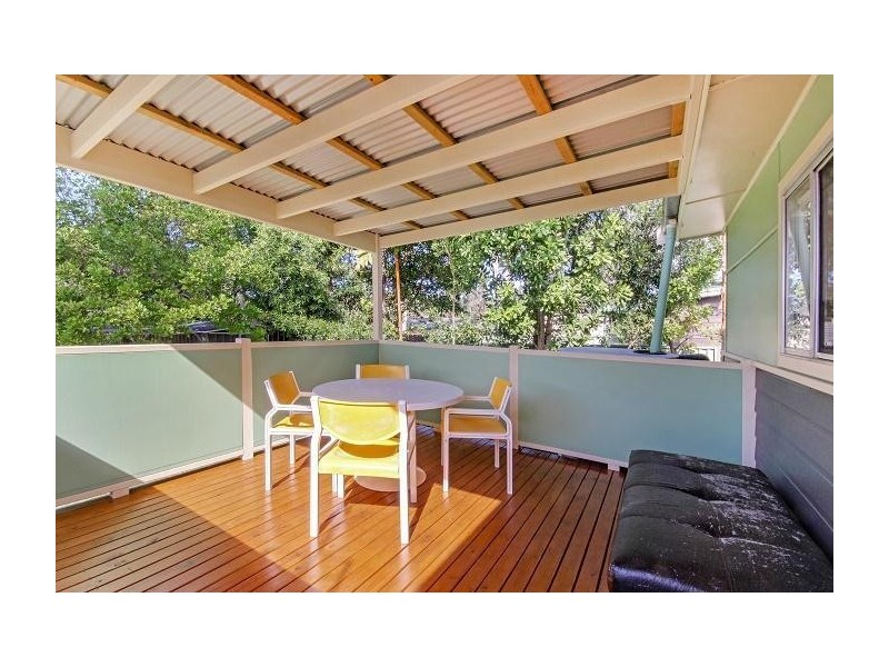 4 Bambara Avenue, Summerland Point NSW 2259