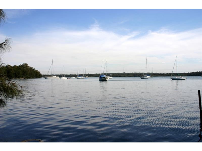 1/37 Macquarie Road, Mannering Park NSW 2259