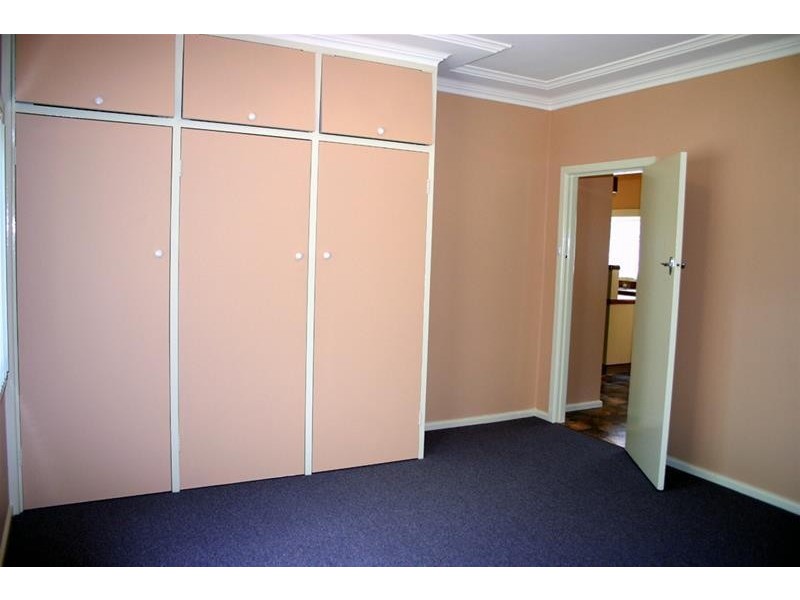 56 Vales Road, Mannering Park NSW 2259