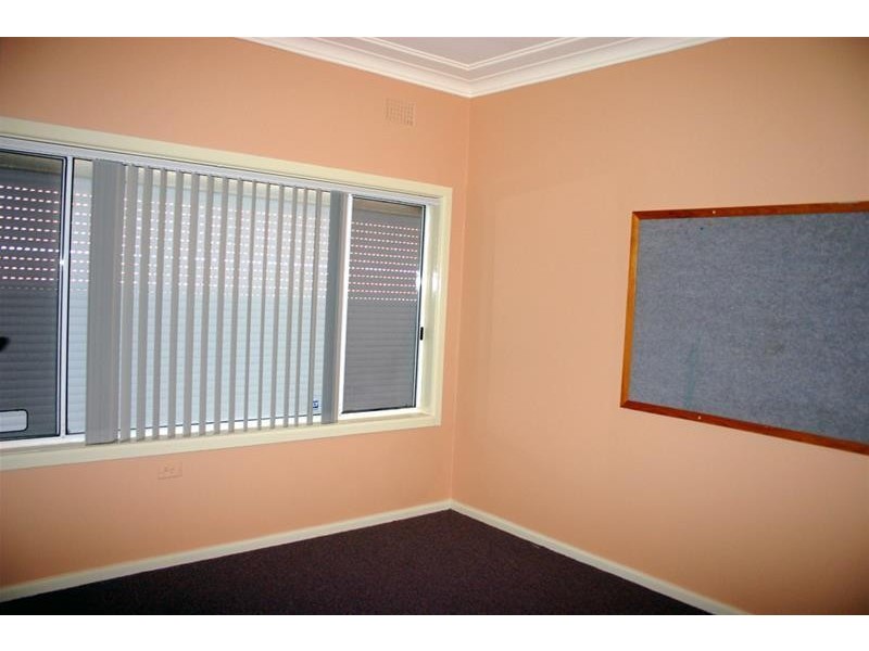 56 Vales Road, Mannering Park NSW 2259