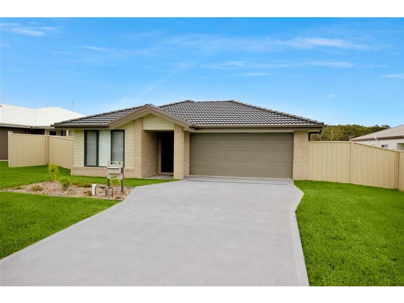 5 Mornington Circuit, Gwandalan NSW 2259