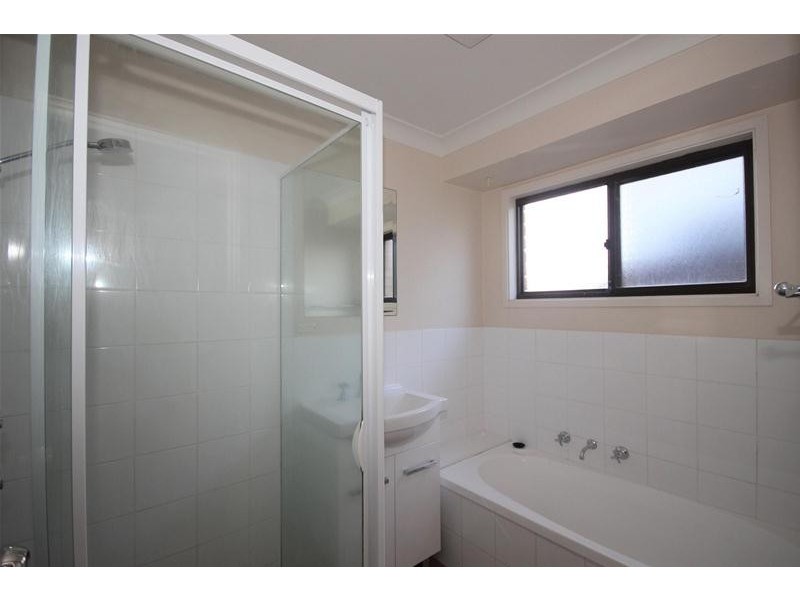 12 Griffith Street, Mannering Park NSW 2259