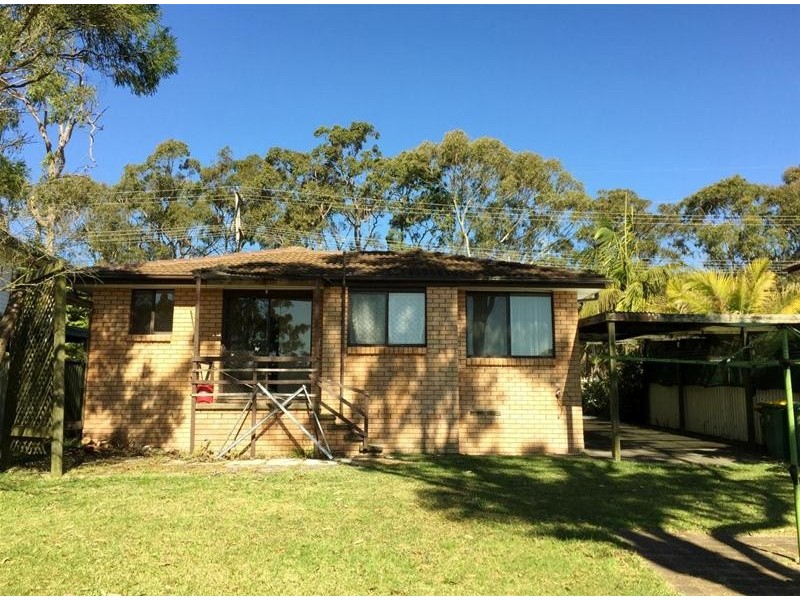 12 Griffith Street, Mannering Park NSW 2259
