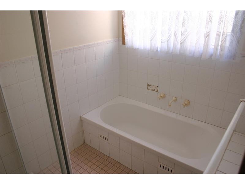 6 Barega Close, Buff Point NSW 2262