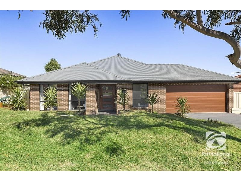 22 Tradewinds Avenue, Summerland Point NSW 2259