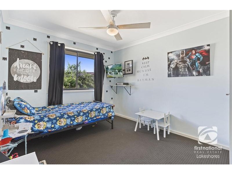 22 Tradewinds Avenue, Summerland Point NSW 2259