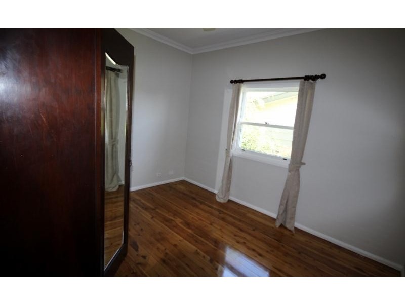 25 Marmion Street, Mannering Park NSW 2259