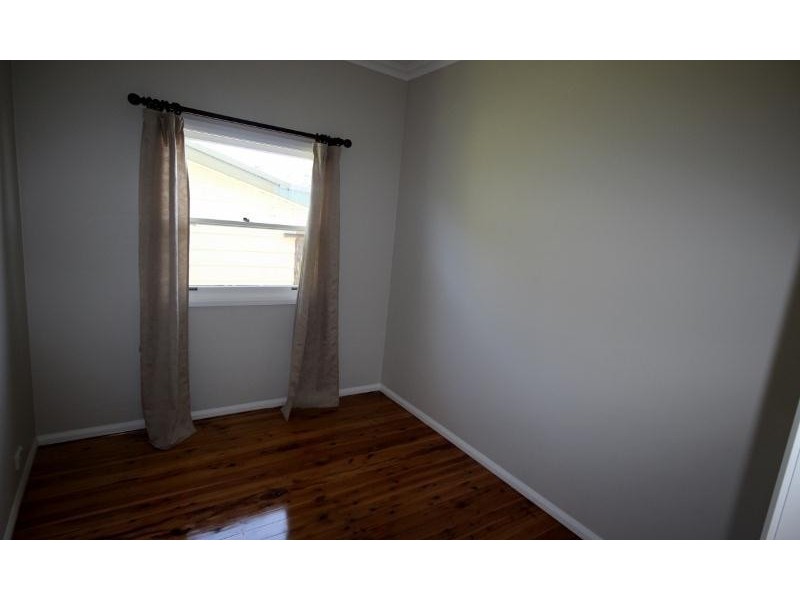 25 Marmion Street, Mannering Park NSW 2259