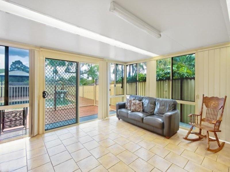 22 Catherine Street, Mannering Park NSW 2259