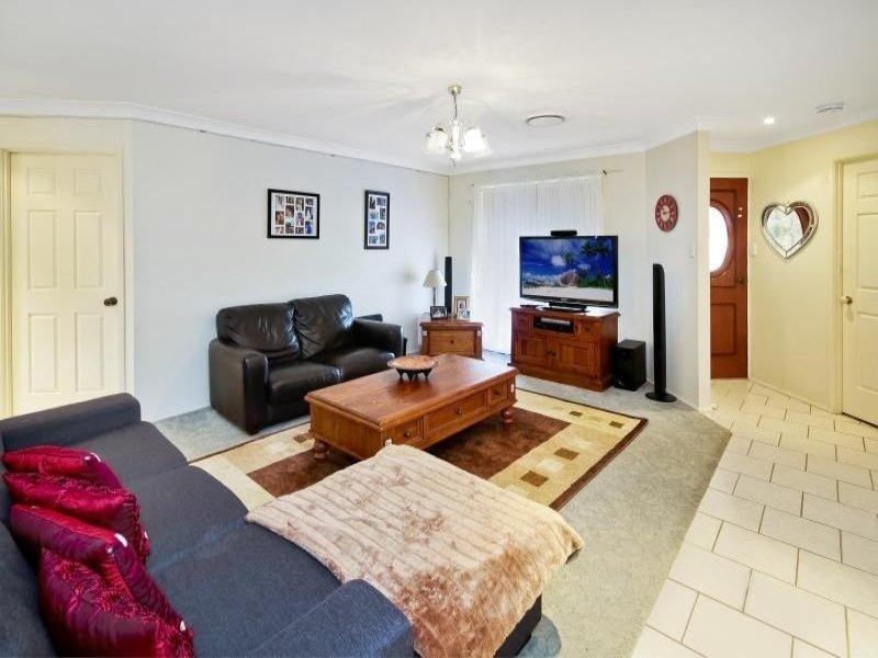 22 Catherine Street, Mannering Park NSW 2259