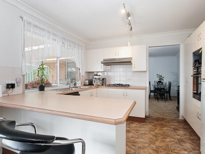 17  St Lawrence Avenue, Blue Haven NSW 2262