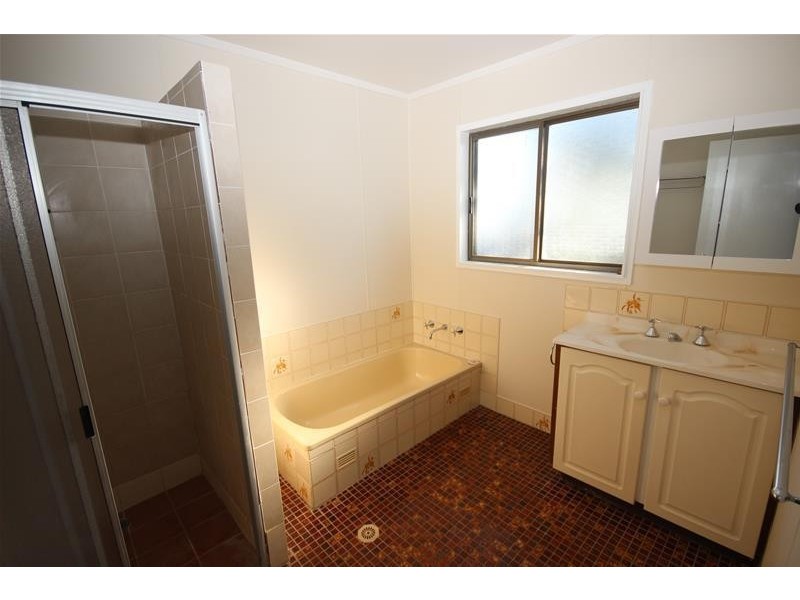 73 Winbin Crescent, Gwandalan NSW 2259