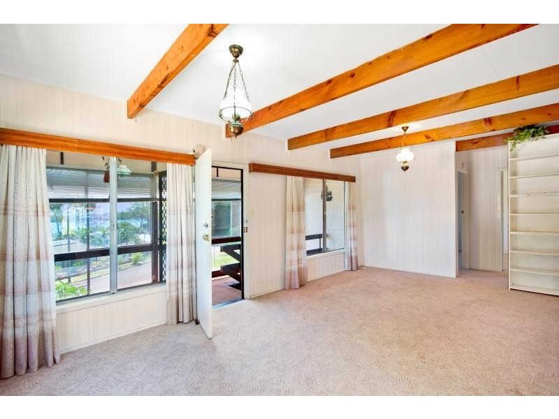 12a Kenilworth Street, Mannering Park NSW 2259