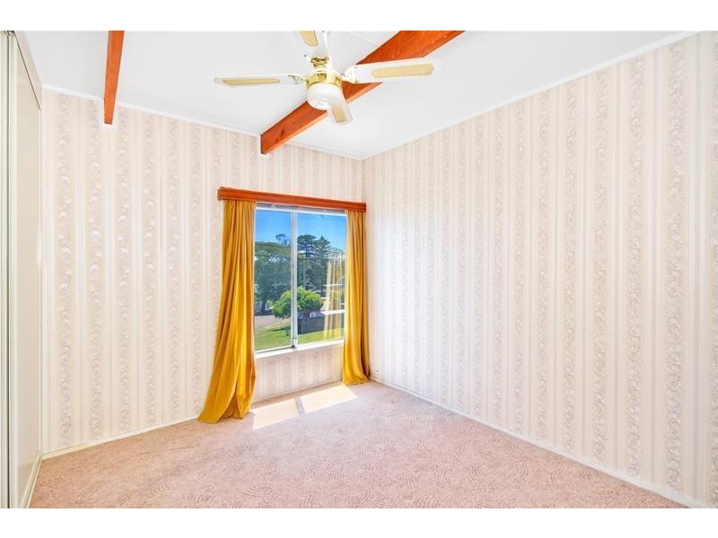 12a Kenilworth Street, Mannering Park NSW 2259