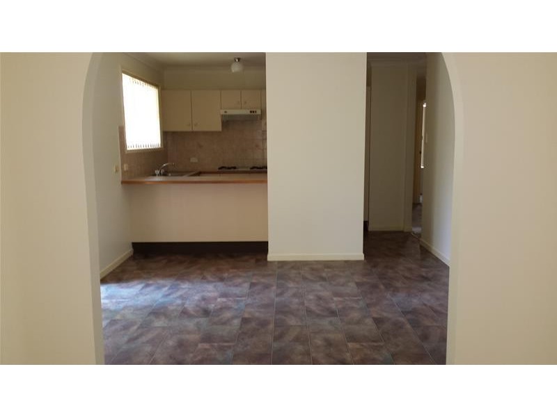 2/9 Holly Close, Lake Haven NSW 2263