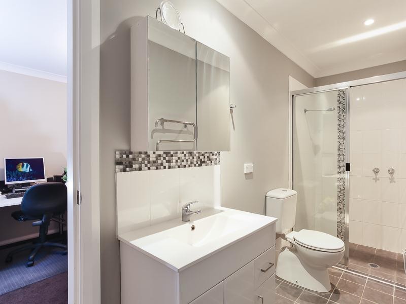 3 Yackerboom Avenue, Buff Point NSW 2262