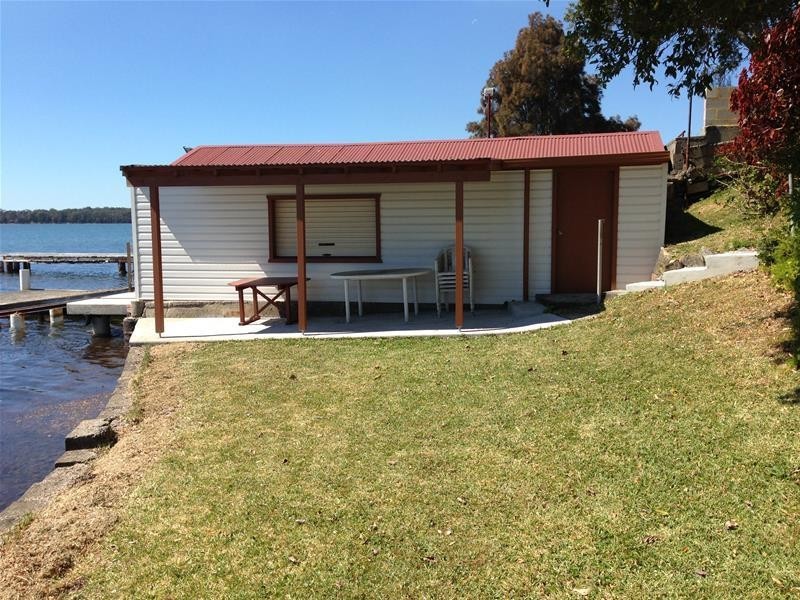 10 Scott Road, Mannering Park NSW 2259