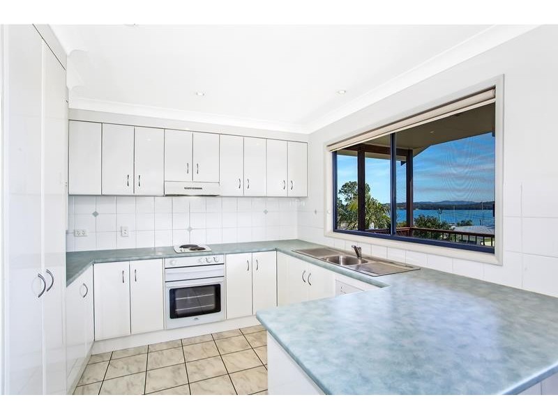 9B Marmion Street, Mannering Park NSW 2259